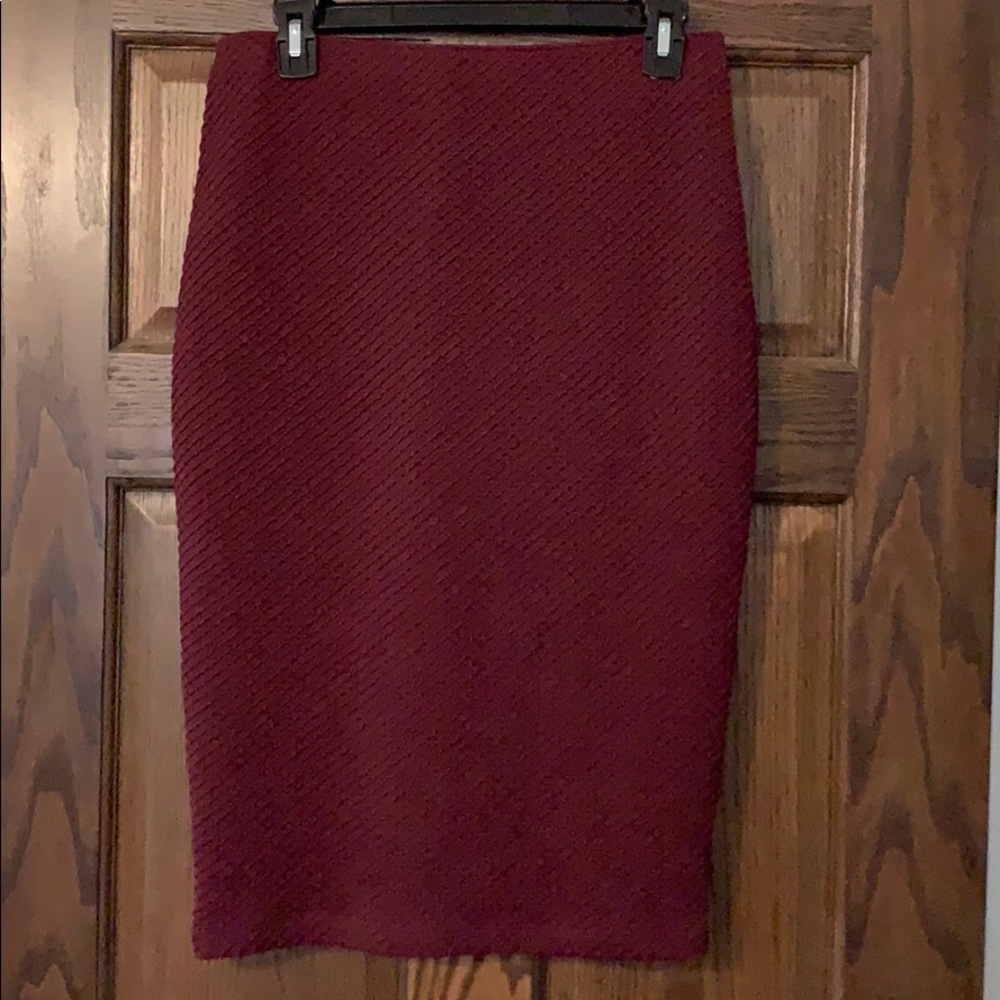 Apt 9 stretchy Maroon Skirt